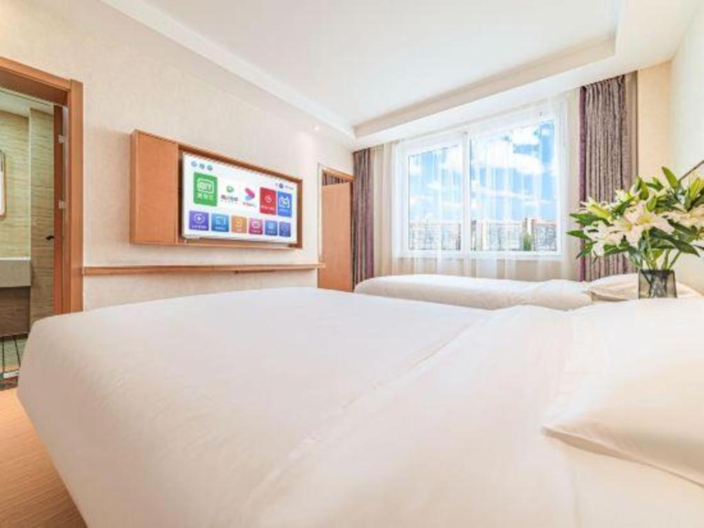 Greentree Inn Geermu Walking Street Business Hotel Golmud Exterior photo