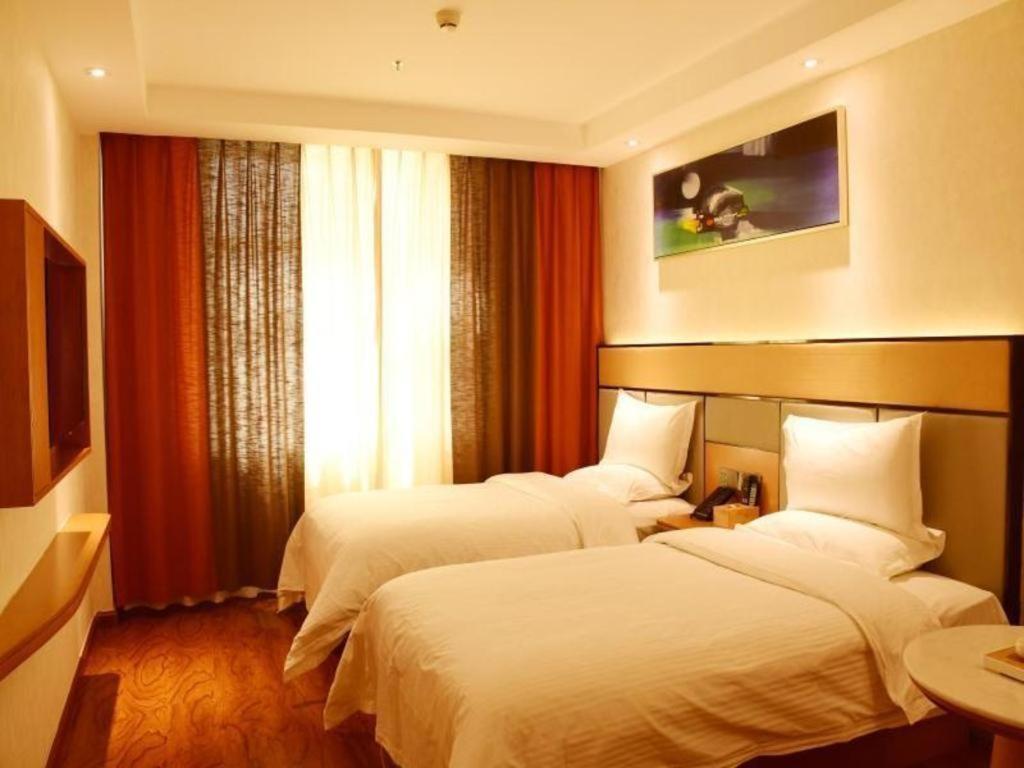 Greentree Inn Geermu Walking Street Business Hotel Golmud Exterior photo